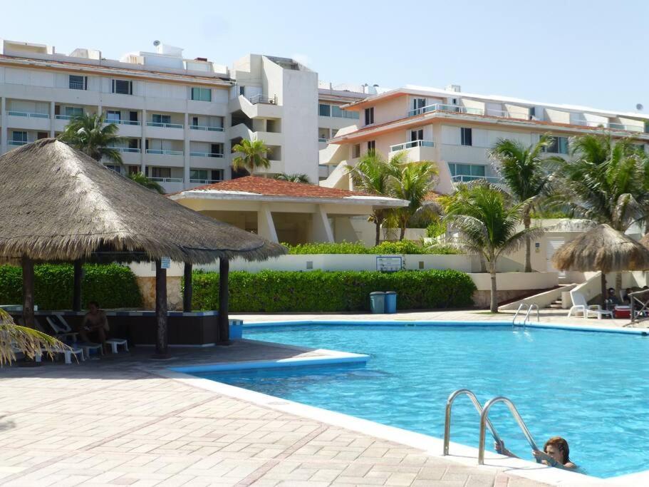 Great Price, Beautiful Beach And Pool, 1 Bedroom カンクン エクステリア 写真